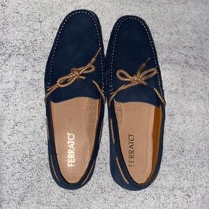 Mens moccasins